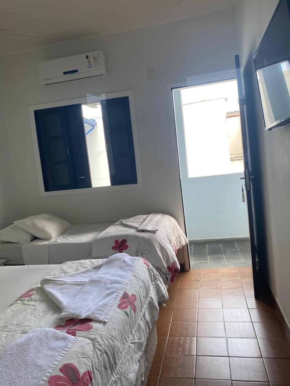 סאו סבסטיאו Hotel Pousada Garoupas מראה חיצוני תמונה